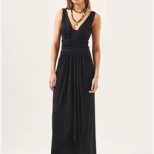 Elegant Black Maxi Dress